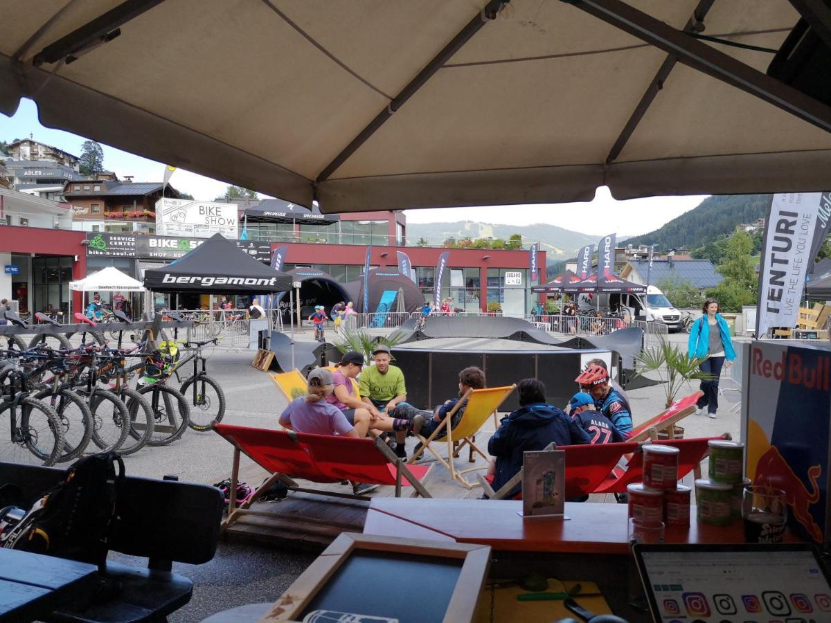 Hotel Pinzgauerhof Ski & Bike - Inclusive Evening Dinner Saalbach-Hinterglemm Exterior photo